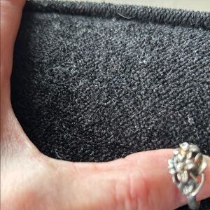 Elegant Silver Floral Ring